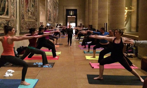 A lezione di Yoga nei musei campani
